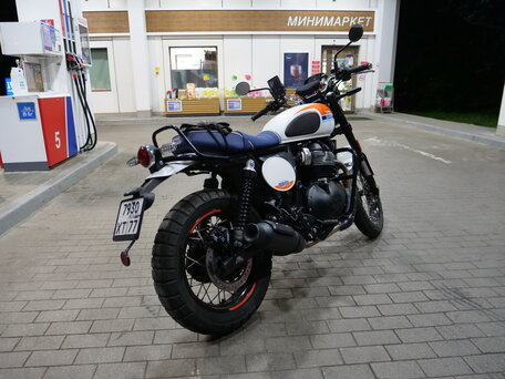 2025 Royal Enfield Bear 650, красный, 545000 рублей, вид 3