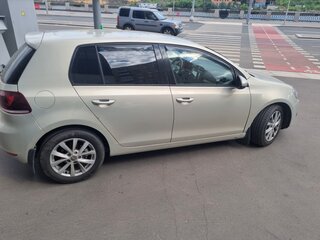 2011 Volkswagen Golf VI, серебристый, 600000 рублей, вид 2