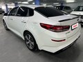 2019 Kia Optima IV Рестайлинг, белый, 1875000 рублей - вид 6