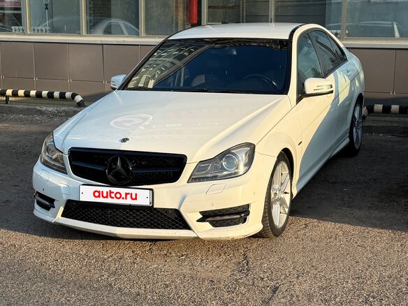 2012 Mercedes-Benz C-Класс 180 III (W204) Рестайлинг, белый, 1250000 рублей - вид 1