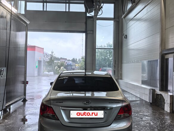 2011 Hyundai Solaris I, серебристый, 750000 рублей - вид 7