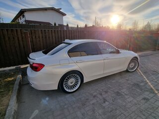 2017 BMW 3 серии 320d xDrive VI (F3x) Рестайлинг, белый, 2350000 рублей, вид 3
