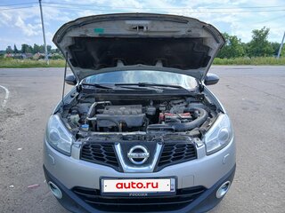 2011 Nissan Qashqai I Рестайлинг, серебристый, 830000 рублей, вид 2
