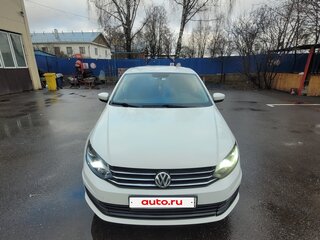 2017 Volkswagen Polo V Рестайлинг, белый, 950000 рублей, вид 1