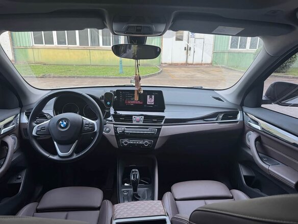 2022 BMW X1 Long 20Li sDrive II (F48) Рестайлинг, белый, 1900000 рублей - вид 4