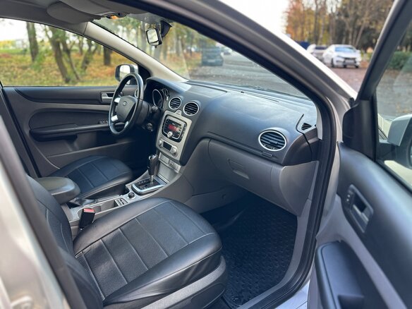 2008 Ford Focus II Рестайлинг, серебристый - вид 17