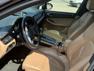 2020 Porsche Macan I Рестайлинг, коричневый, 4070000 рублей, вид 5