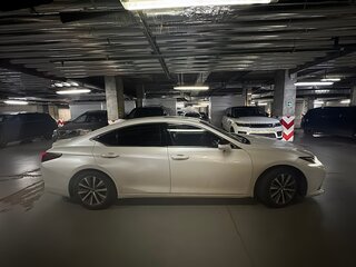2019 Lexus ES 200 VII, белый, 2900000 рублей, вид 3