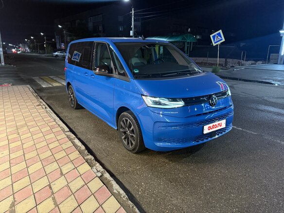 2023 Volkswagen Multivan T7, синий, 5200000 рублей - вид 3