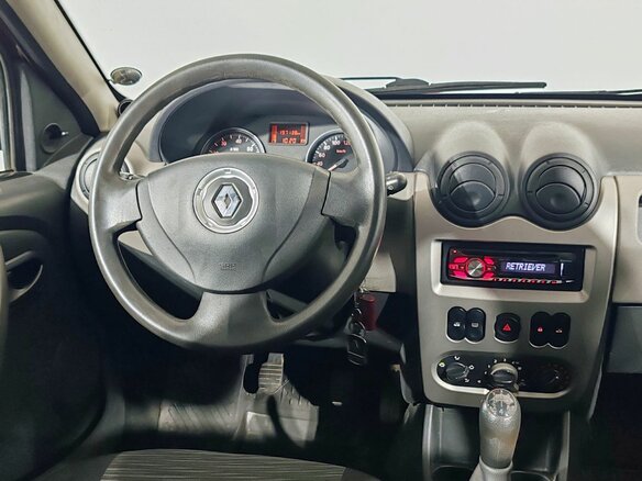 2010 Renault Sandero I, красный - вид 10