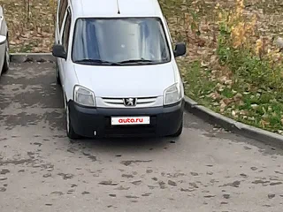 2010 Peugeot Partner I Рестайлинг, белый, 200000 рублей, вид 1