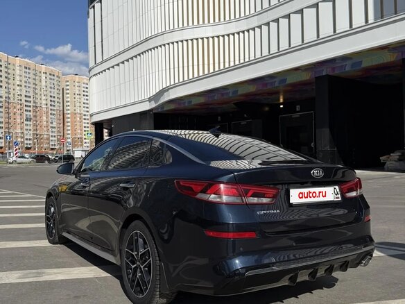 2019 Kia Optima IV Рестайлинг, синий, 2500000 рублей - вид 6
