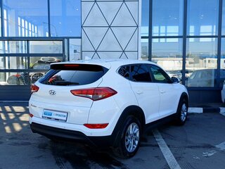 2017 Hyundai Tucson III, белый, 1529000 рублей, вид 5