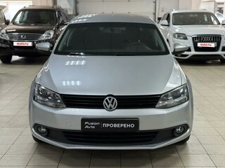 2013 Volkswagen Jetta VI, серебристый, 695000 рублей, вид 2