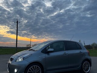 2007 Toyota Yaris II, серый, 750000 рублей, вид 2
