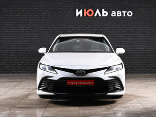 2018 Toyota Camry VIII (XV70), белый, 2250000 рублей, вид 2