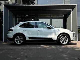 2018 Porsche Macan I, белый, 3829900 рублей, вид 4
