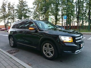 2021 Mercedes-Benz GLB 180 I (X247), чёрный, 3890000 рублей, вид 4