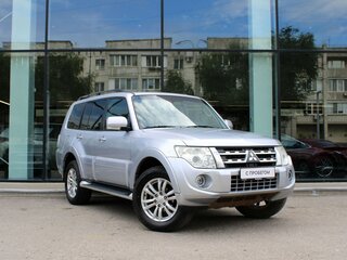 2011 Mitsubishi Pajero IV Рестайлинг 1, серебристый, 2190000 рублей, вид 3