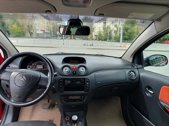 2004 Citroen C2, красный, 295000 рублей - вид 8