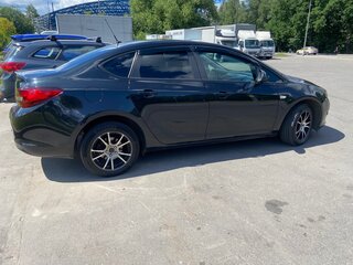 2014 Opel Astra J Рестайлинг, чёрный, 650000 рублей, вид 4