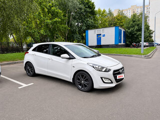 2012 Hyundai i30 II, белый, 995000 рублей, вид 1