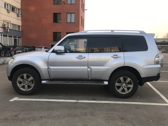 2008 Mitsubishi Pajero IV, серебристый, 1180000 рублей - вид 11