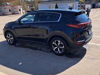2021 Kia Sportage IV Рестайлинг, чёрный, 1500000 рублей, вид 5