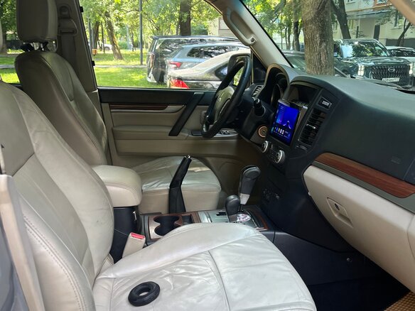 2008 Mitsubishi Pajero IV, серебристый, 1180000 рублей - вид 13