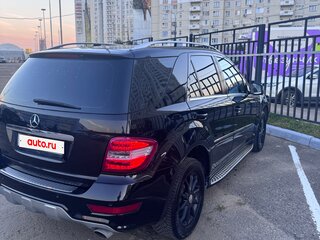 2011 Mercedes-Benz M-Класс 350 II (W164) Рестайлинг, чёрный, 1600000 рублей, вид 2