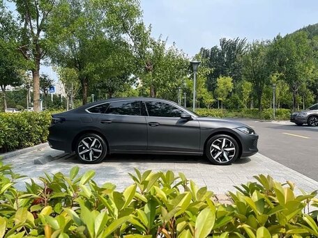 2023 Volkswagen Lamando L II, чёрный, 1870000 рублей, вид 3
