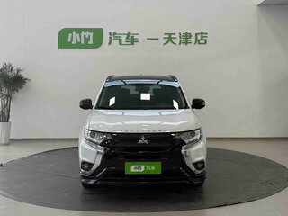 2022 Mitsubishi Outlander III Рестайлинг 3, белый, 2396000 рублей, вид 3