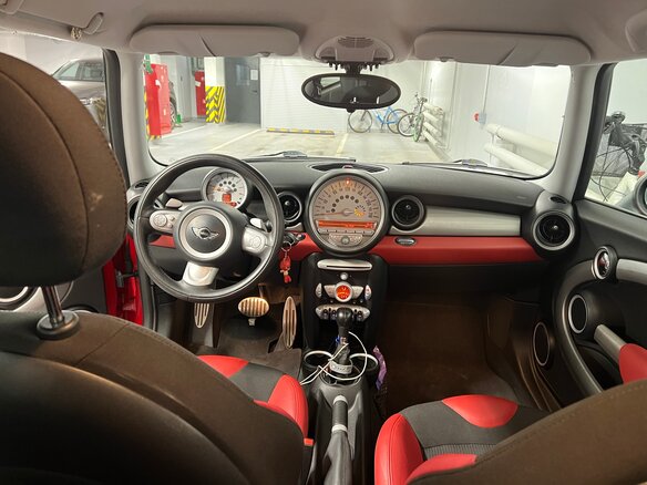 2008 Mini Hatch Cooper S II (R56), красный, 2100000 рублей - вид 3