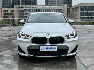 2021 BMW X2 sDrive20i I (F39), серый, 1540000 рублей, вид 2