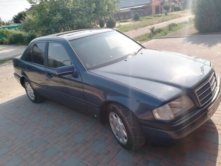 1993 Mercedes-Benz C-Класс 220 I (W202), синий, 250000 рублей, вид 1