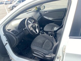 2014 Hyundai Solaris I, белый, 530000 рублей, вид 5