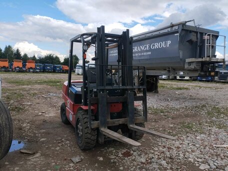 2023 EP Equipment CPCD35, красный, 1100000 рублей, вид 2