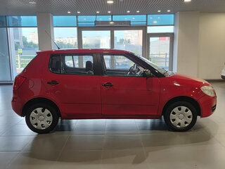 2008 Skoda Fabia II, красный, 299000 рублей, вид 4