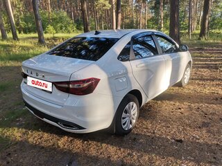 2024 Lada (ВАЗ) Vesta I Рестайлинг (NG), белый, 1290000 рублей, вид 4