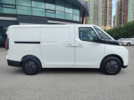 2026 Farizon SuperVan, белый, 5900000 рублей, вид 3