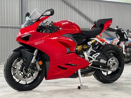 2020 Ducati Panigale V2, красный, 1450000 рублей, вид 2