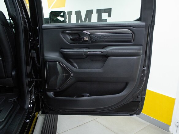 2026 Ram 1500 Crew Cab V Рестайлинг, чёрный, 10499000 рублей - вид 21