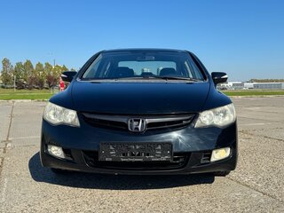 2007 Honda Civic VIII, чёрный, 650000 рублей, вид 2