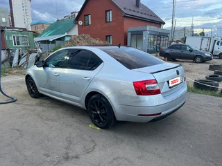 2017 Skoda Octavia III (A7) Рестайлинг, серебристый, 610000 рублей, вид 5