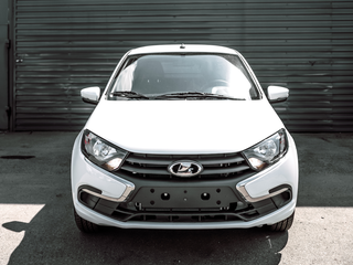 2026 Lada (ВАЗ) Granta I Рестайлинг, белый, 1267000 рублей, вид 2