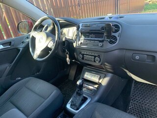 2012 Volkswagen Tiguan I Рестайлинг, красный, 1300000 рублей, вид 4