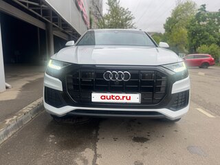 2019 Audi Q8 45 TDI I (4M), белый, 5990000 рублей, вид 2