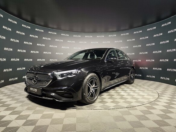 2025 Mercedes-Benz E-Класс 300 VI (W214, S214), чёрный