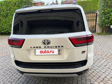 2022 Toyota Land Cruiser 300 Series, белый, 10900000 рублей, вид 4