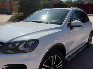 2013 Volkswagen Touareg II, белый, 1650000 рублей, вид 5